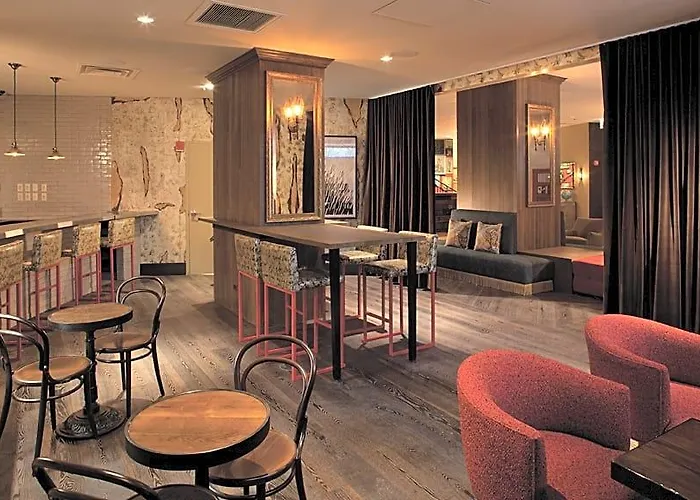 Lincoln Hotel Chicago