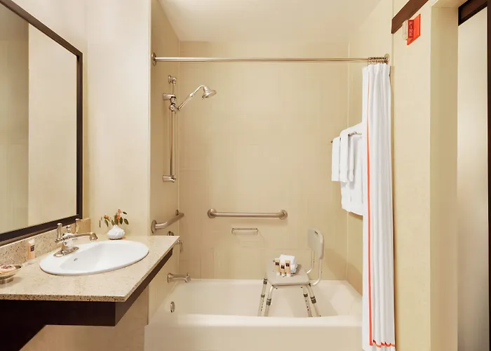 Hotel Lincoln Chicago