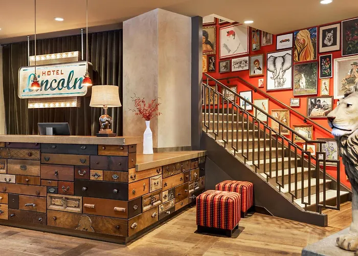 Lincoln Hotel 4*