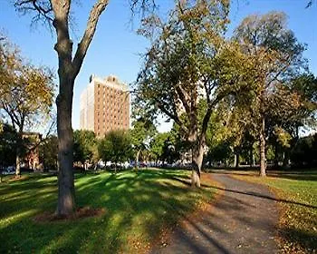 Lincoln Hotel 4*